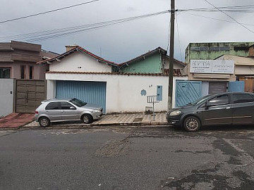 �TIMA CASA 03 QTS, SUITE, O3 BANHOS 02 VAGAS EM IGARAP�-MG