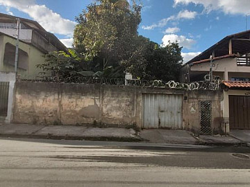 CASA 03 QUATOS EM LOTE DE 360m� NO PETROLANDIA, CONTAGEM-MG